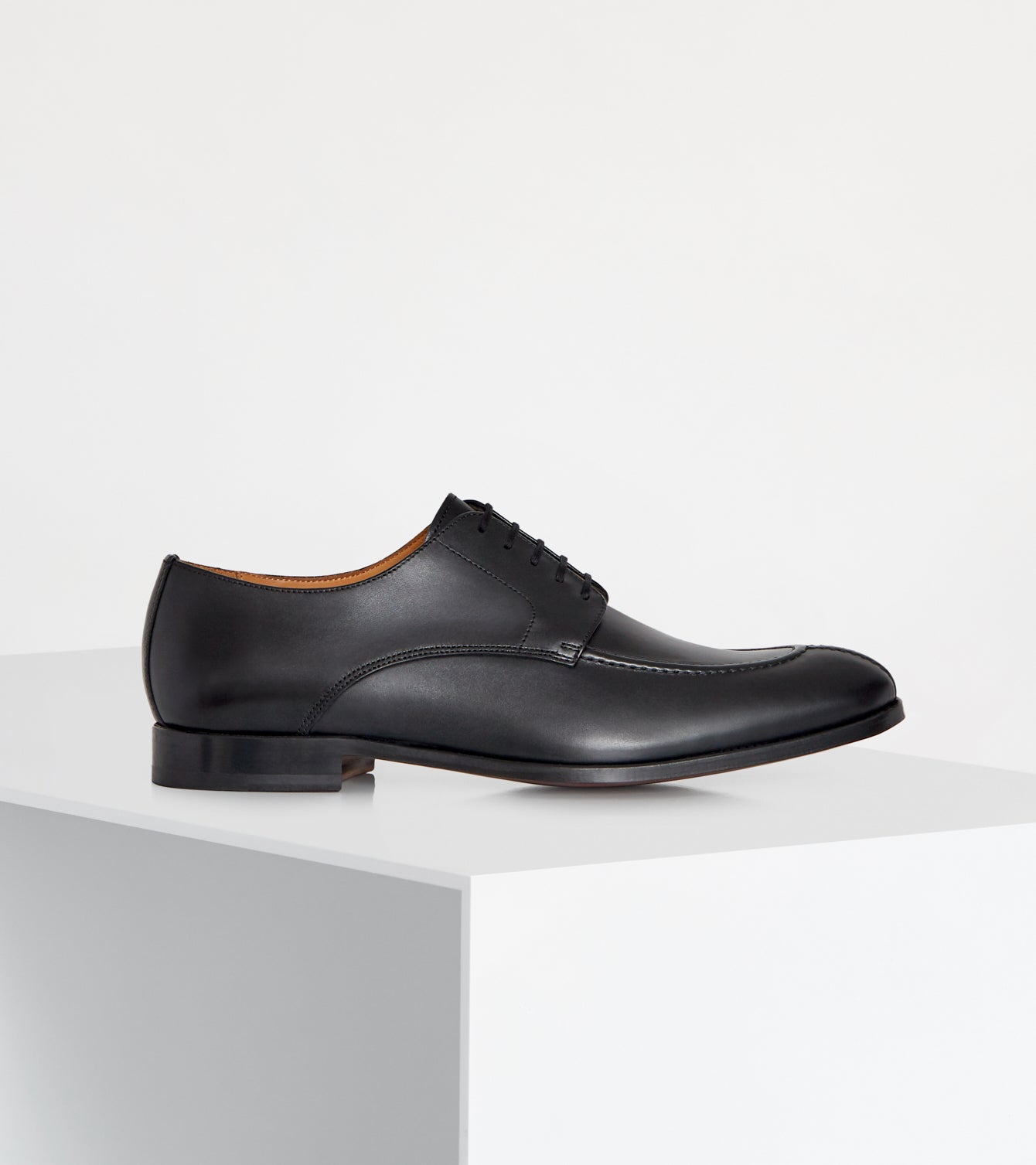 black-full-grain