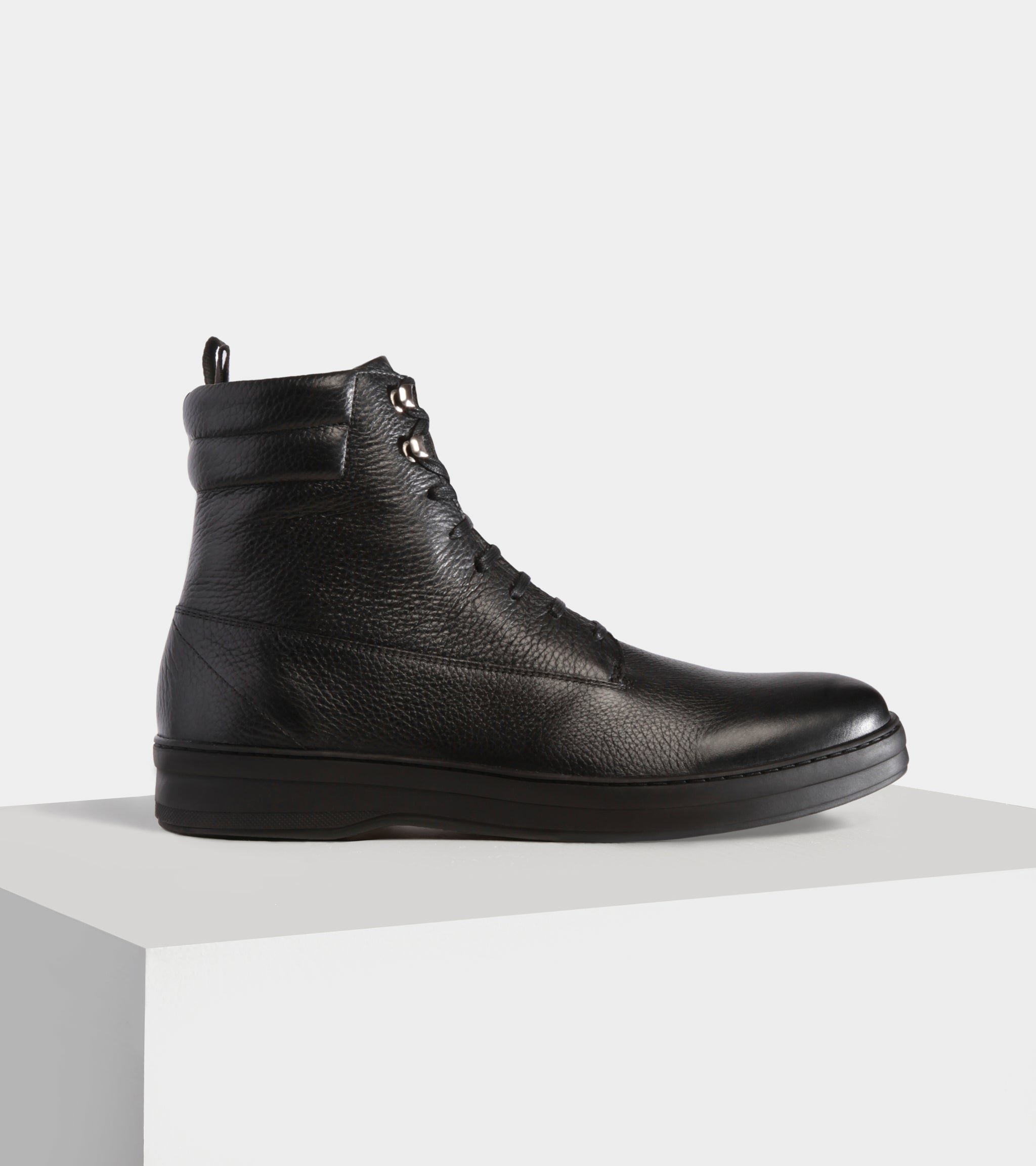 black-pebble-grain