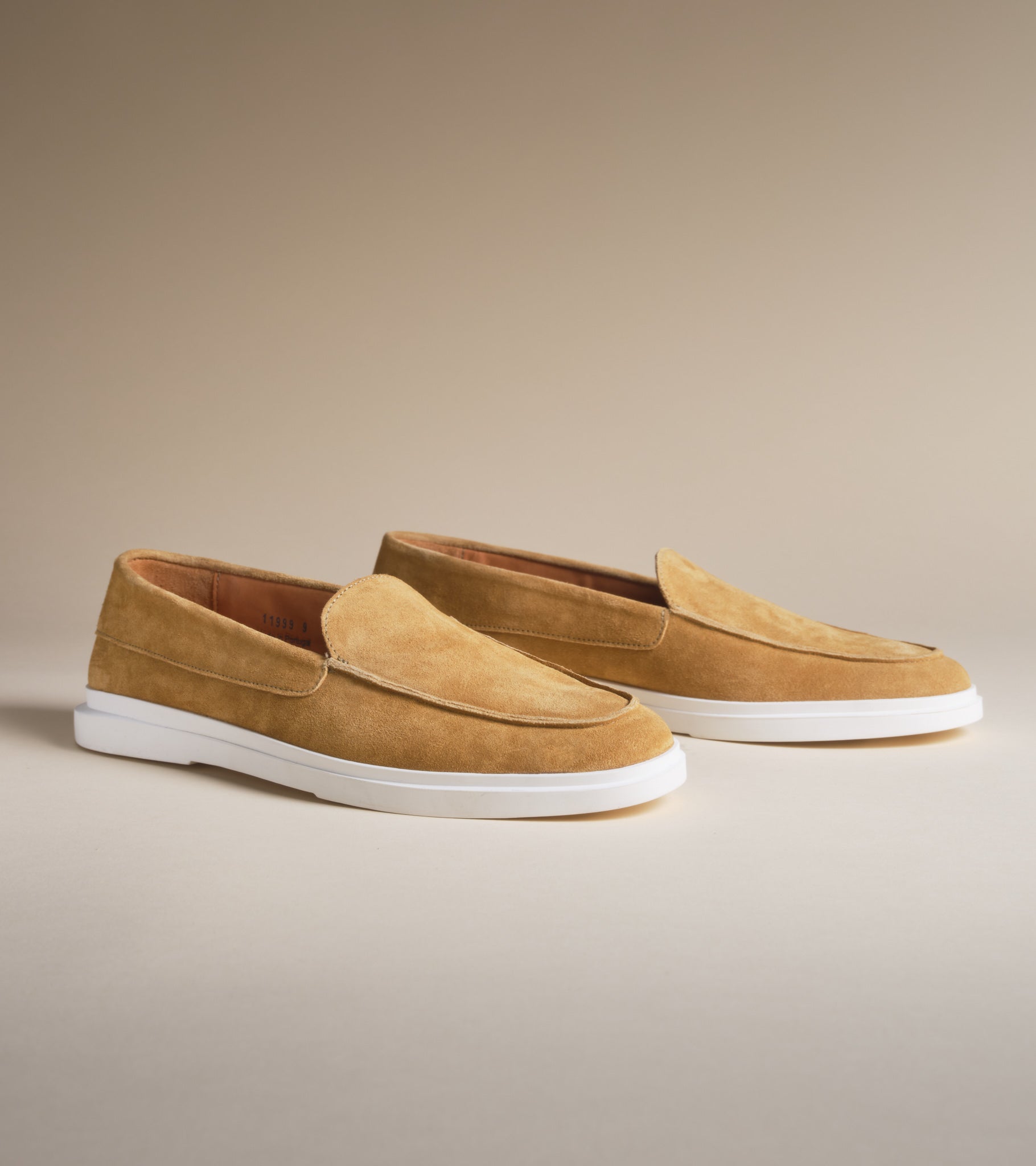 trench-suede