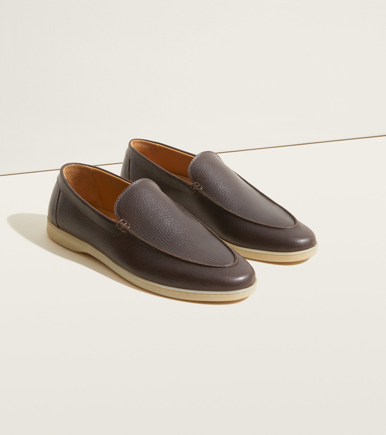 Dark Brown Pebble Grain