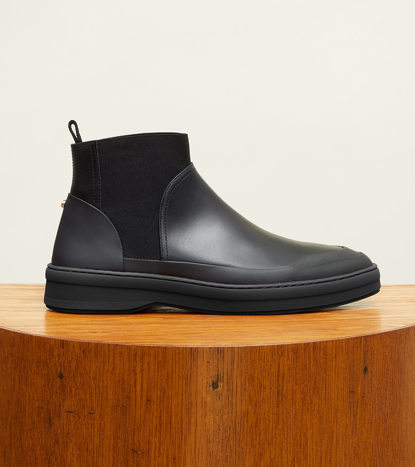 black-polished-leather-black-outsole