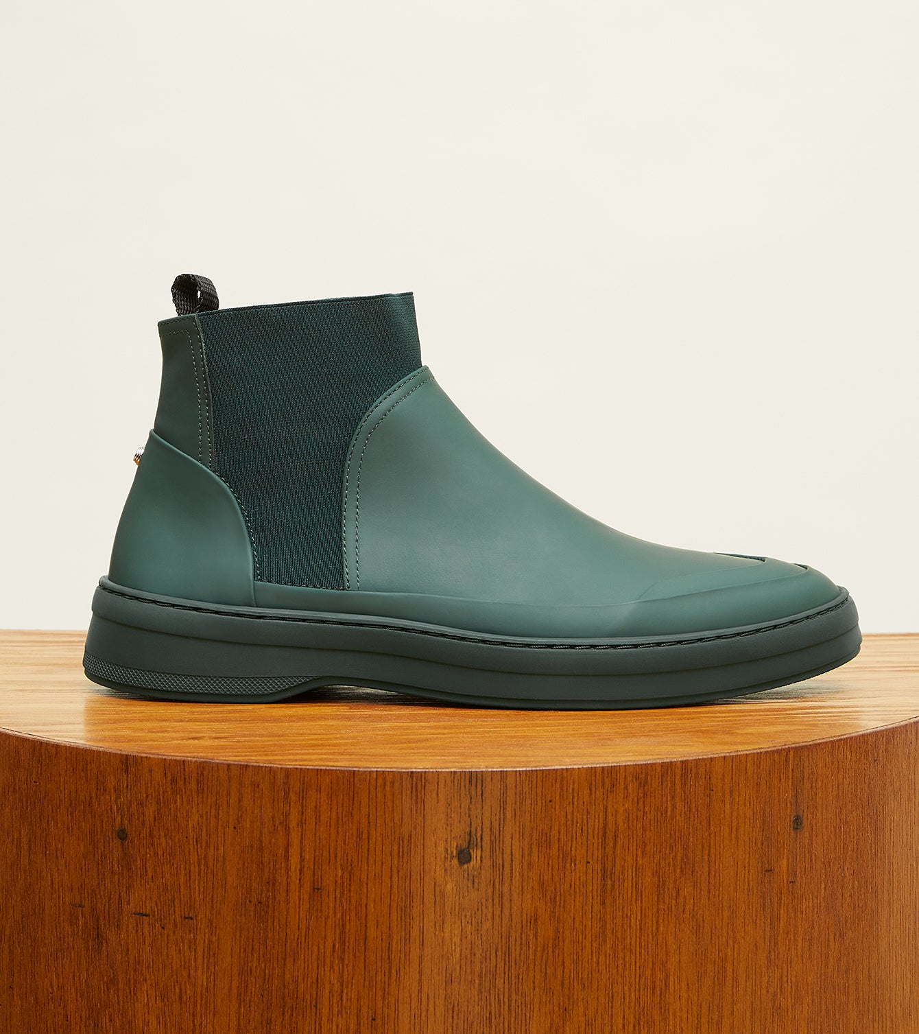pine-green-gum-leather