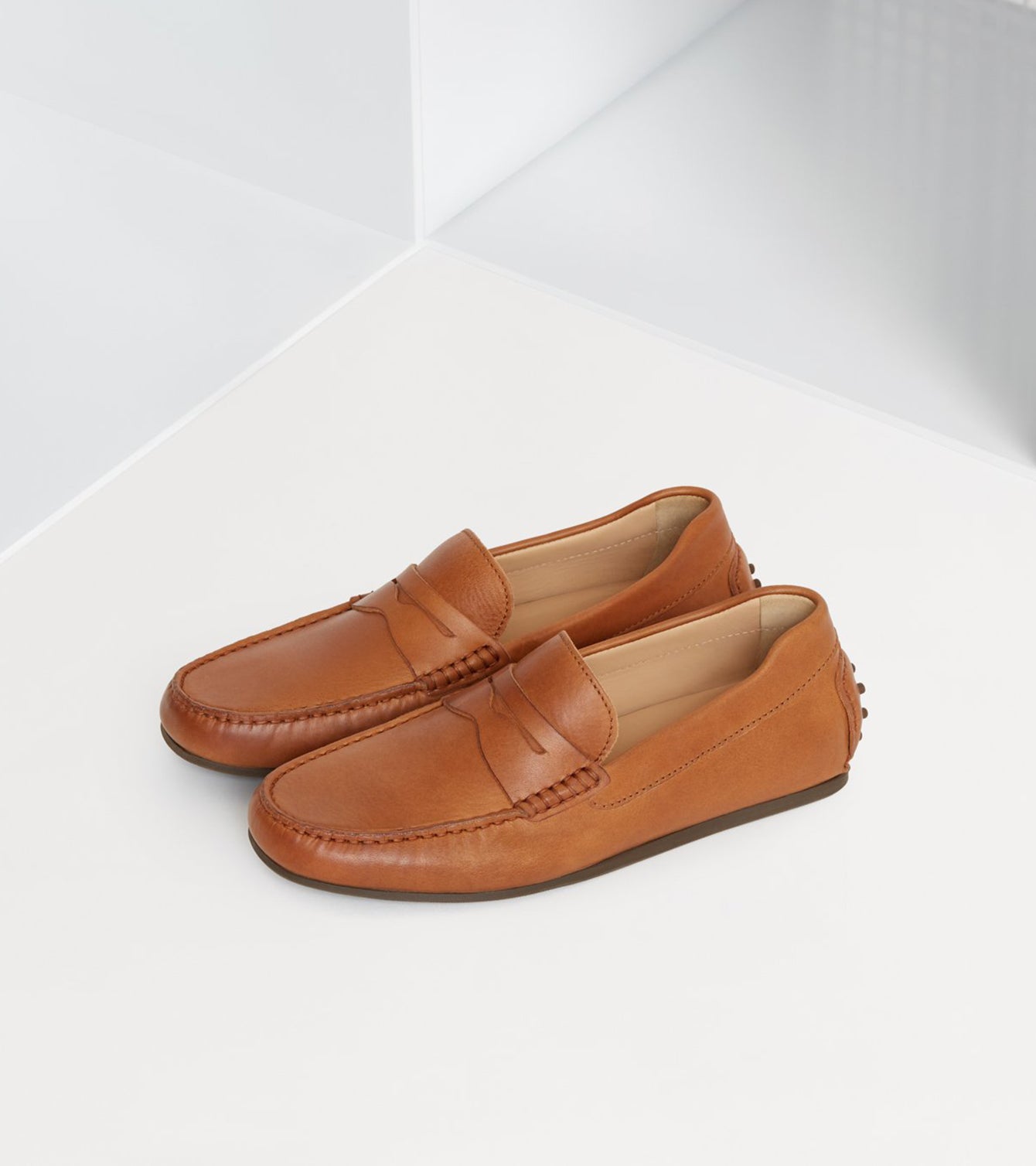 light-brown-full-grain